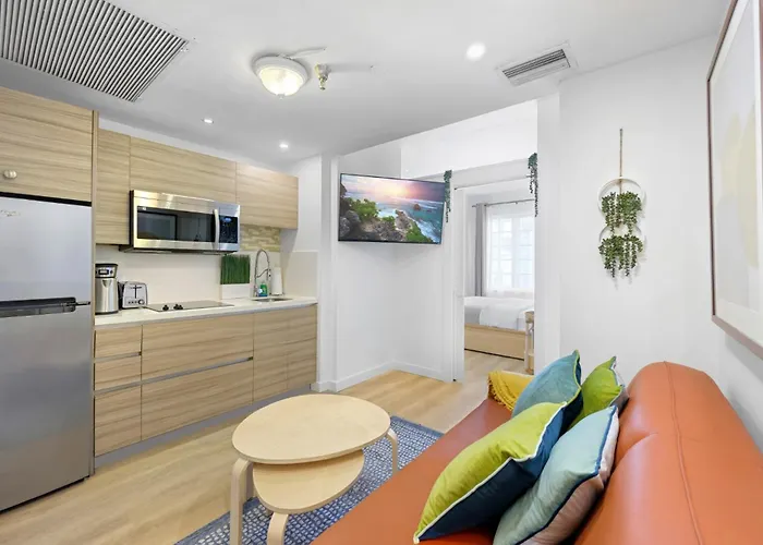 Barbizon On Ocean Drive Apartments